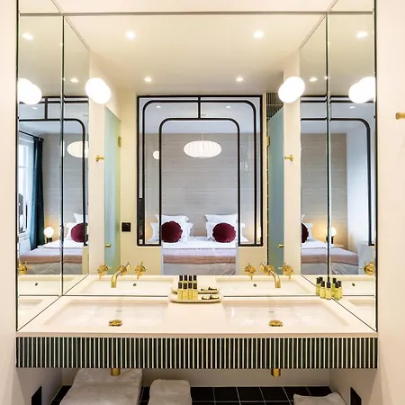 Habitat Parisien 2br-2ba Ac Madeleine -opera Parigi